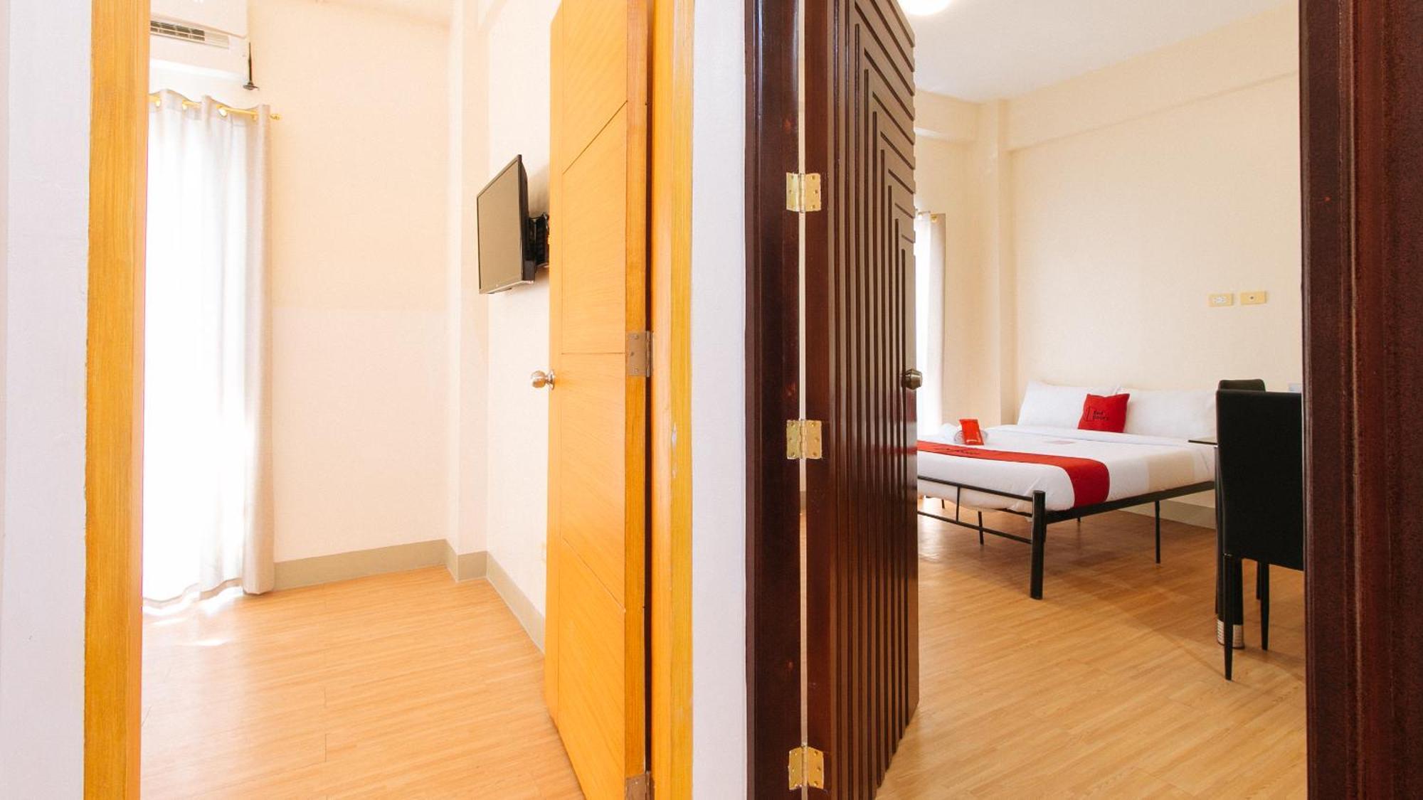 Reddoorz Plus At Alpina Heights Paranaque Paranaque City ภายนอก รูปภาพ