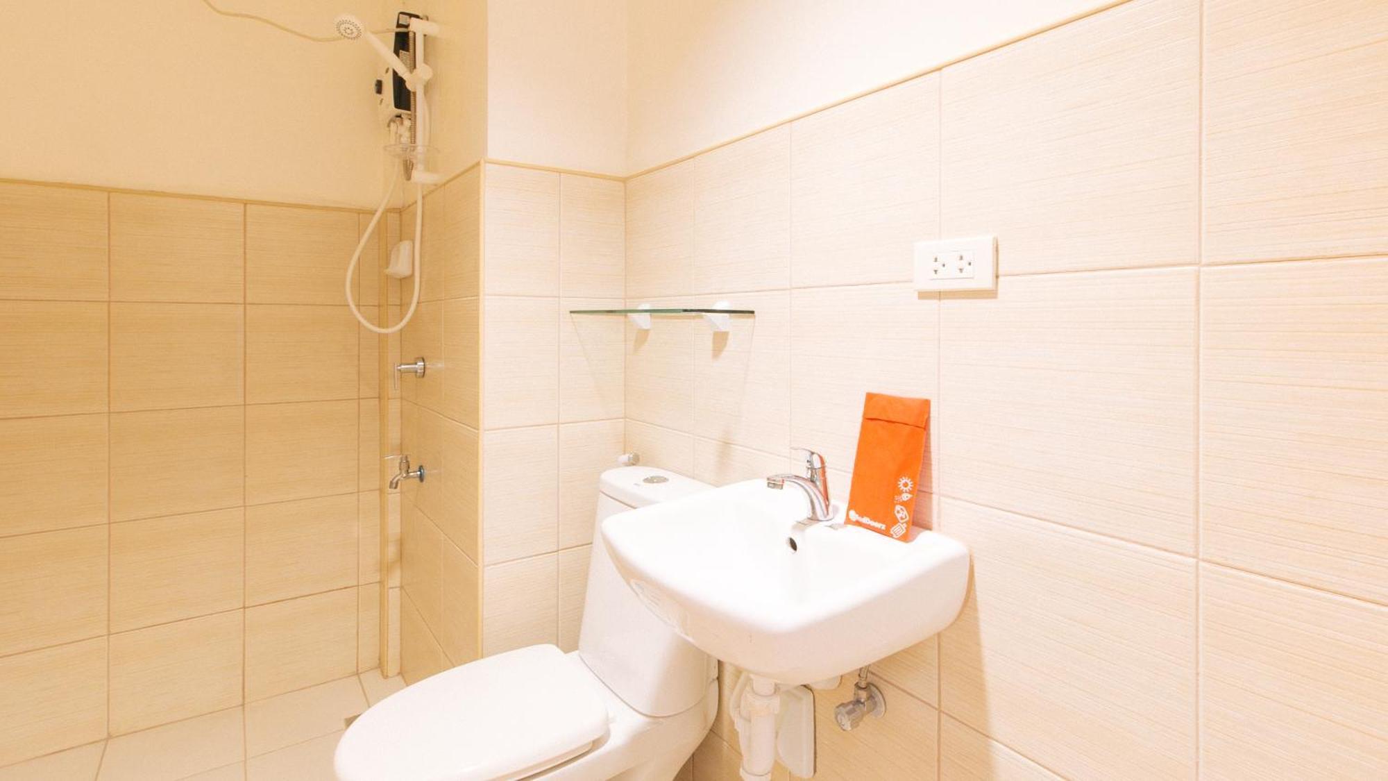 Reddoorz Plus At Alpina Heights Paranaque Paranaque City ภายนอก รูปภาพ