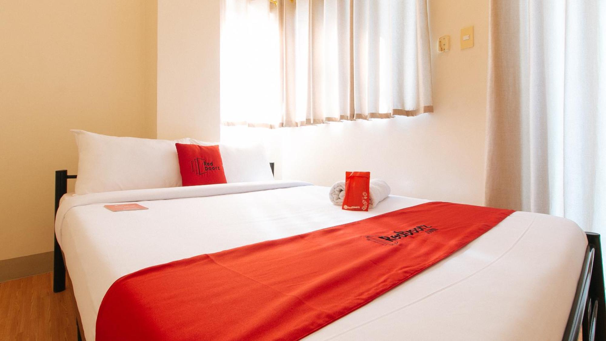 Reddoorz Plus At Alpina Heights Paranaque Paranaque City ภายนอก รูปภาพ
